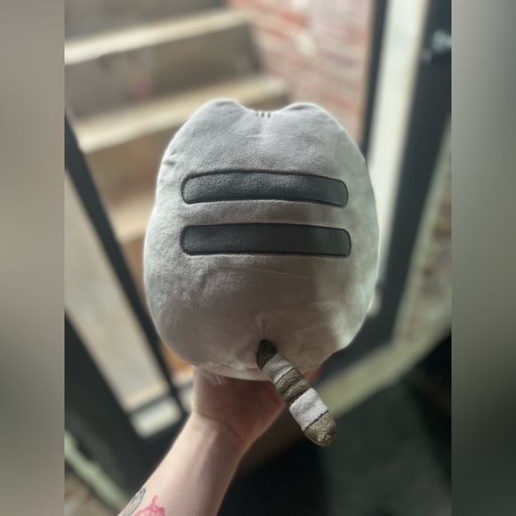 Pusheen The Cat with Donut 9” Plush Gray Toy Used No Tags - Picture 5 of 6